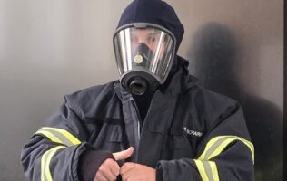 🚒 Besuch von Herrn Scharf von der Berufsfeuerwehr Hamburg in der Klasse 3c